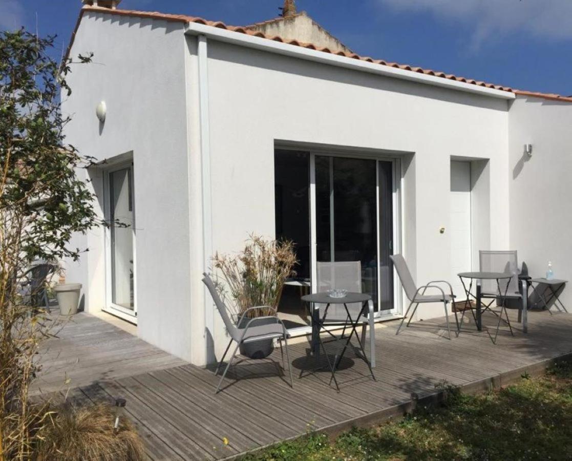 33 Bis Villa La Rochelle  Luaran gambar